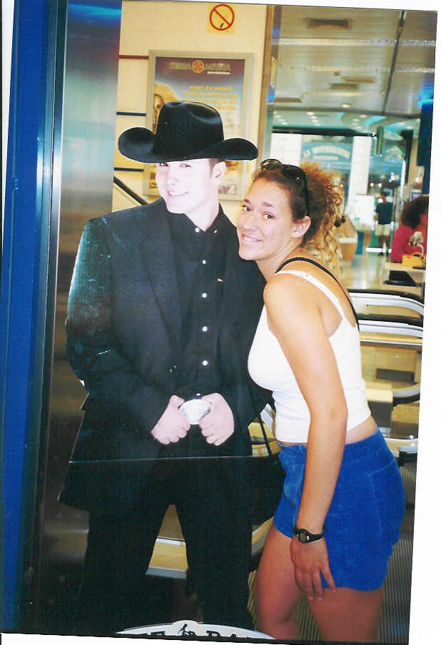 cowboy steve says: "i love beautiful blonde pineabpples. because who doesnt like pineabpples. not me!"